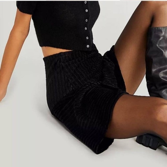 FREE People Camden Ribbed Black Mini Skirt SZ XS - Picture 3 of 10